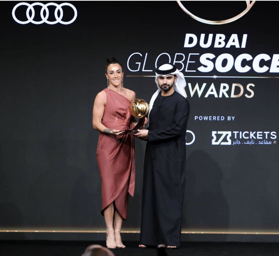 LucyBronze's tweet photo. So very proud and honoured to have won this award 🥂
But more importantly I am proud of how the women’s game has grown and excited to see where it is heading in the future 🌍
More to come!
#EmpoweringWomen https://t.co/Hiw2irPtpi