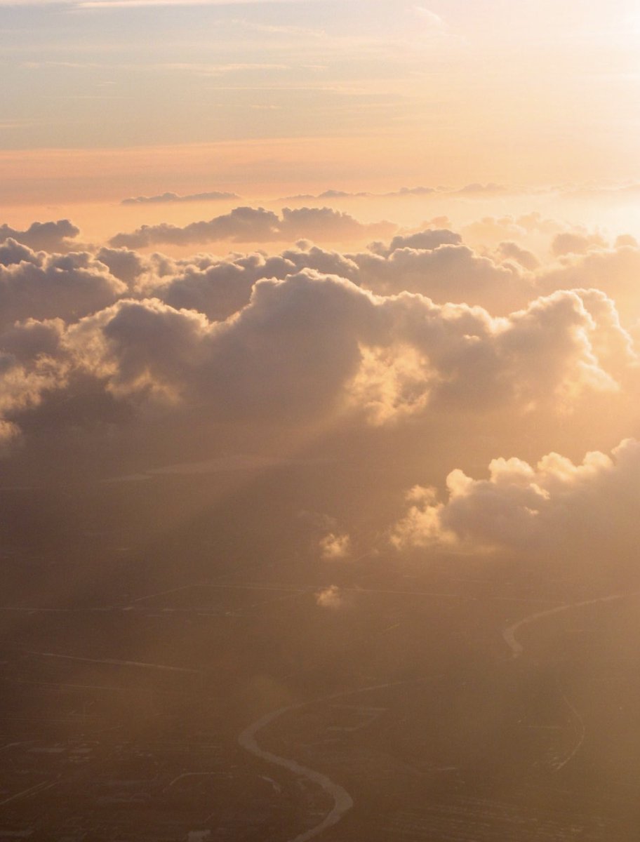 coffee_words's tweet photo. “The skies proclaim the work of His hands.” -Psalm 19:1 https://t.co/Tppk3QkLuH
