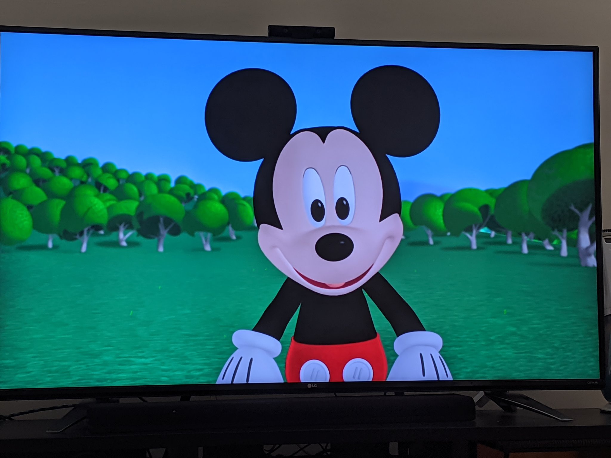 Doug Ellison on X: Ok.when is some brilliant investigativejournalist  going to get to the bottom of why the first two episodes of season 1 of Mickey  Mouse's Clubhouse have the floor plans