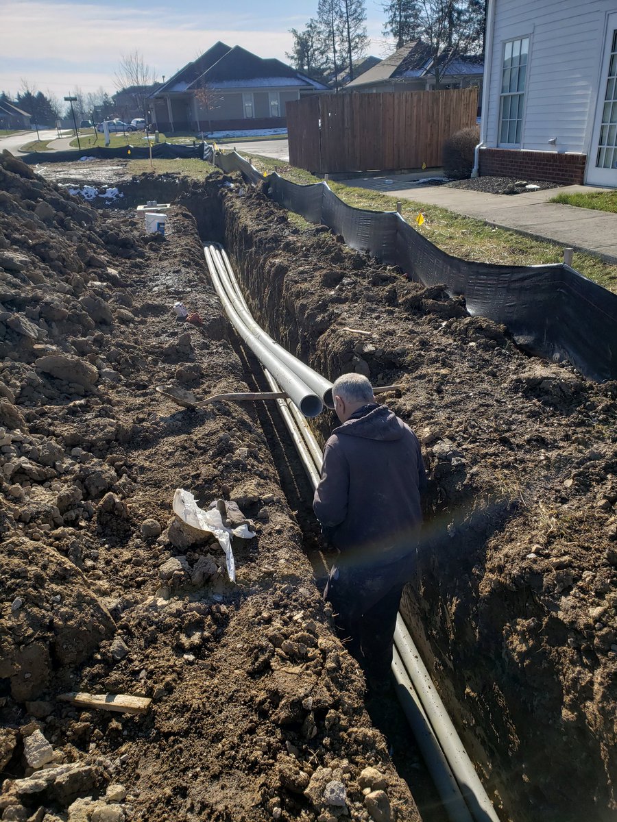 NewWaveElectric's tweet photo. Starting the underground for 43 apartments and two detached garage buildings. https://t.co/EwQ1O9zHs6