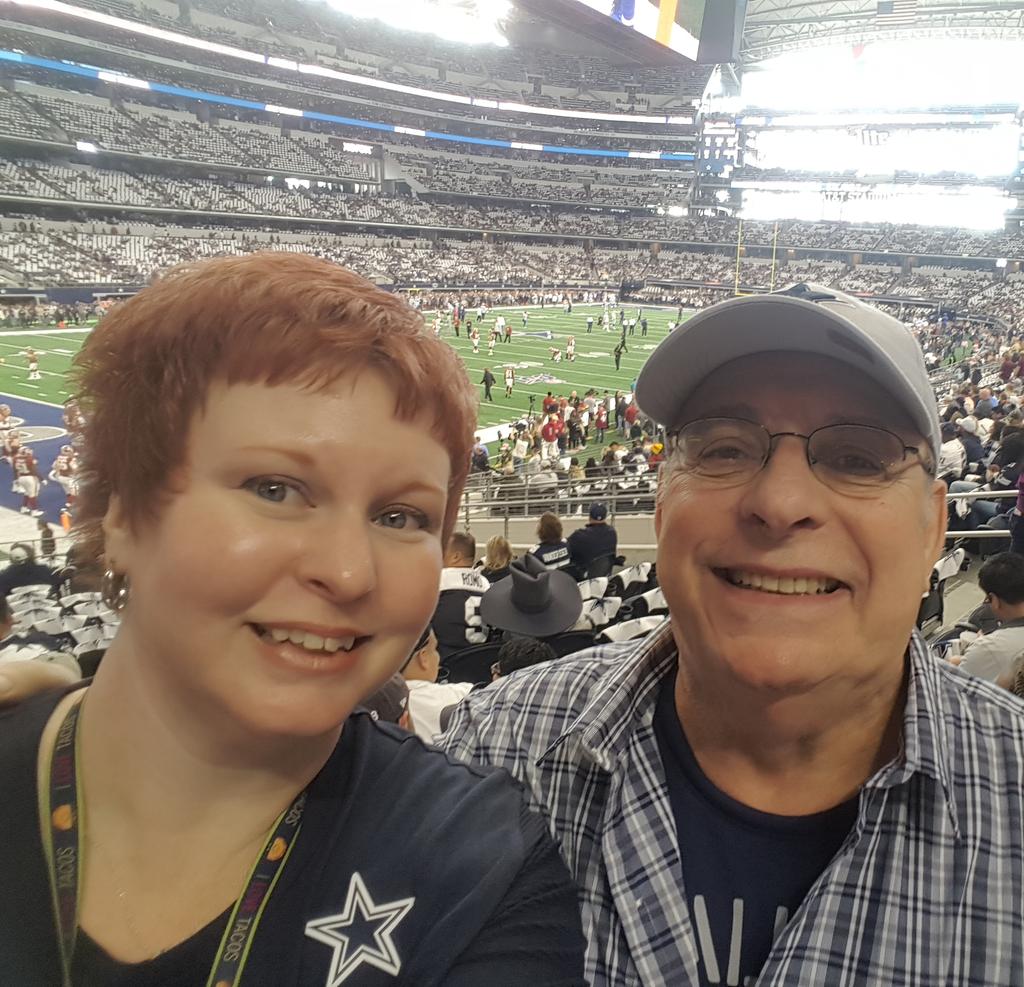 RoHuizinga's tweet photo. Last game of the season!!! #BeatWashington #CowboysNation #WASvsDAL https://t.co/GuNb55IUJJ