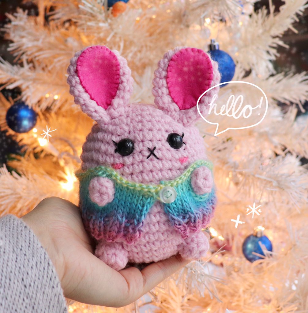SheepyCrafts's tweet photo. Happy winter holiday time! ❄️✨🎄
#crafthour #handmadehour https://t.co/nNpuDGrb9V