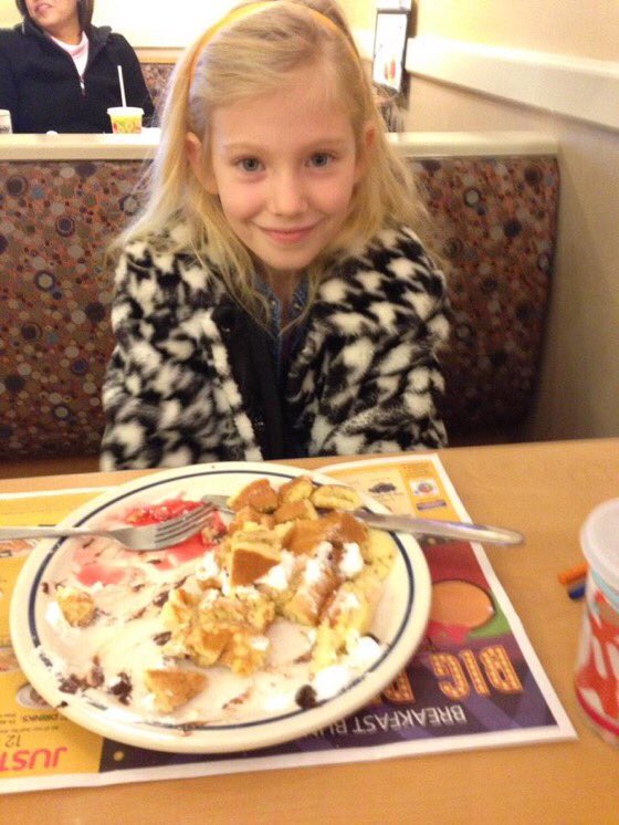 JasonJj7's tweet image. Can’t believe she’s officially a teenager!! #BirthdayTradition #BreakfastWithDad