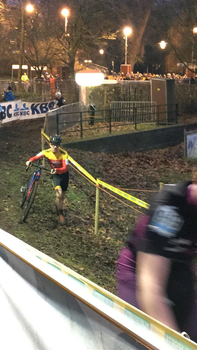 Viv Nanopoulou tweet media