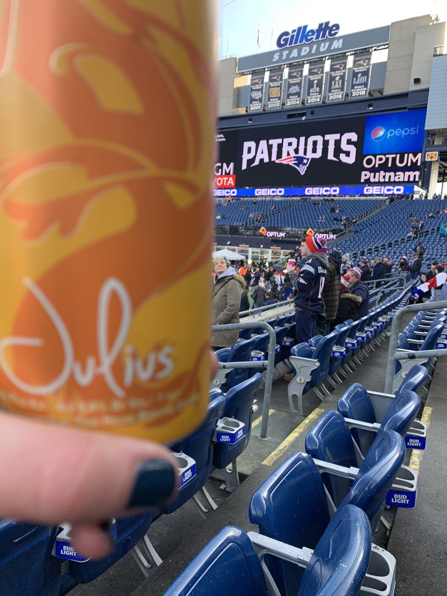 tara feeney tweet media