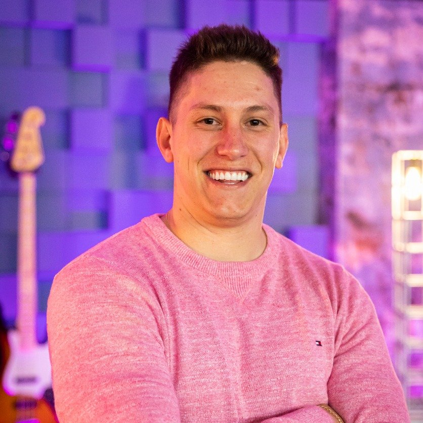 popstar's tweet photo. RT se sua torcida é pelo Jakson Follmann na rodada final! #Popstar #PalcoPopstar https://t.co/APZnhsZv03