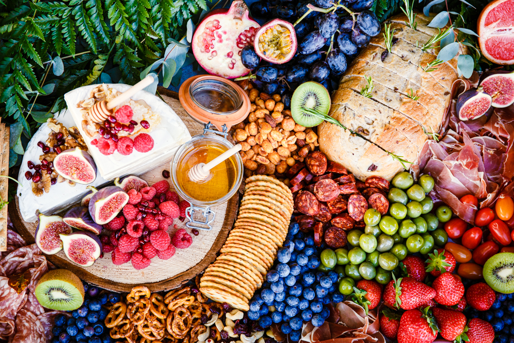 Own Work ⭐ Food is such a huge part of any wedding!
.
#supportlocal #cotswoldswedding #cotswoldsweddingsupplier #gloucestershirewedding #woodlandwedding #rusticwedding #naturalwedding #grazingtableuk #grazingtablegloucestershire #buffetweddingfood #organicweddingfood