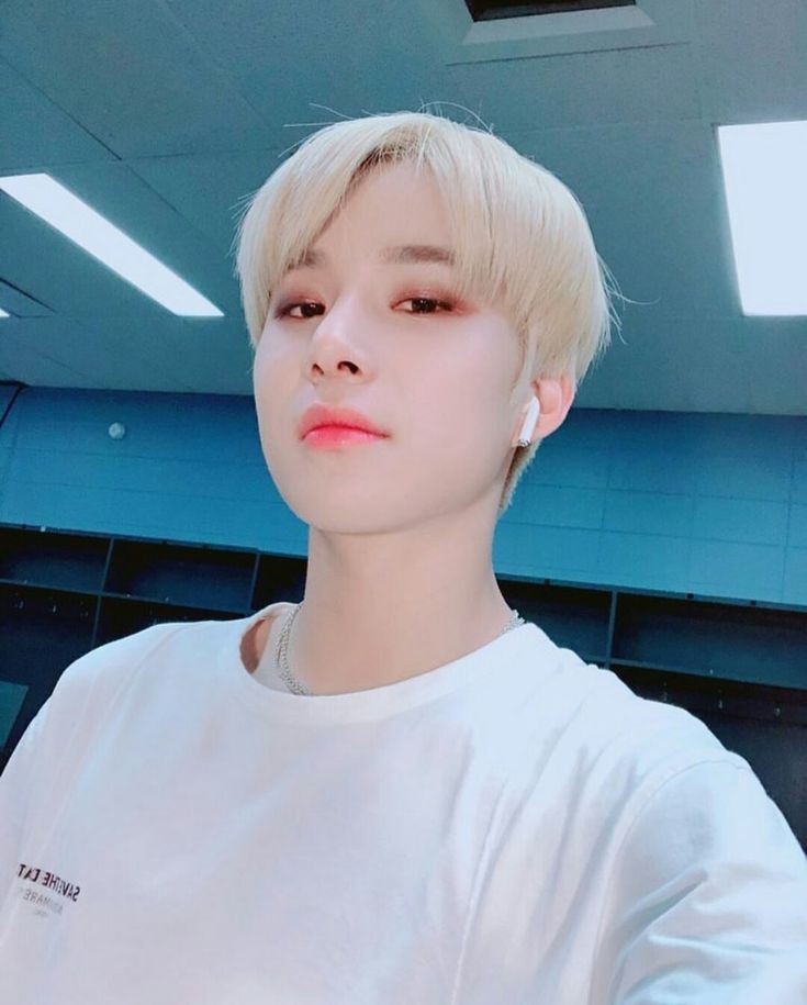 httpsfxxks's tweet image. desculpa, eu sou nova no kpop

eles são irmãos????