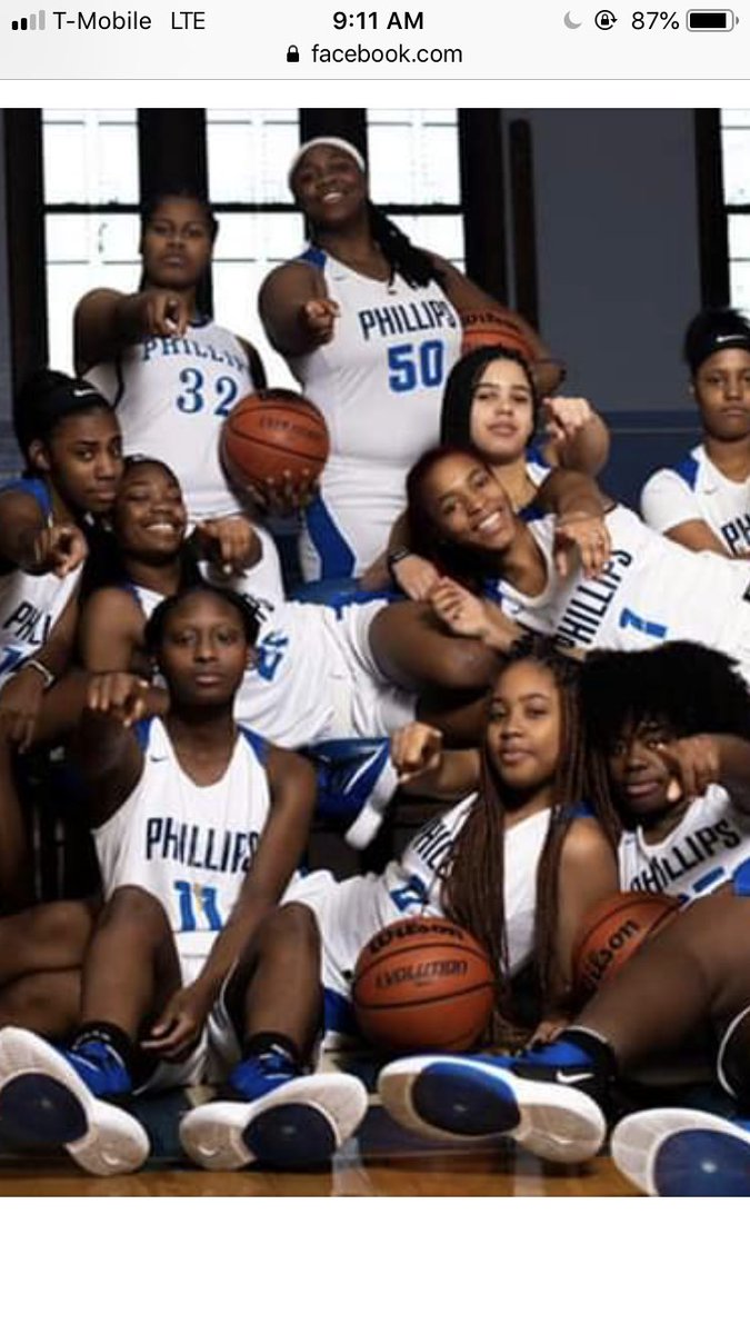 LaurenFoater's tweet photo. College Coaches
#1Student-Athlete Tough Excellent Defender Team Leader
#50 Destroyer with back 2 basket 10 ft jumper #11 1 of the (fastest) kids CPS Good defender #0Student-Athlete Rebounder #20 Long Crafty Handle 🏀#25 Mid range Long Range Can Handle the 🏀 https://t.co/sFdfGkHytD