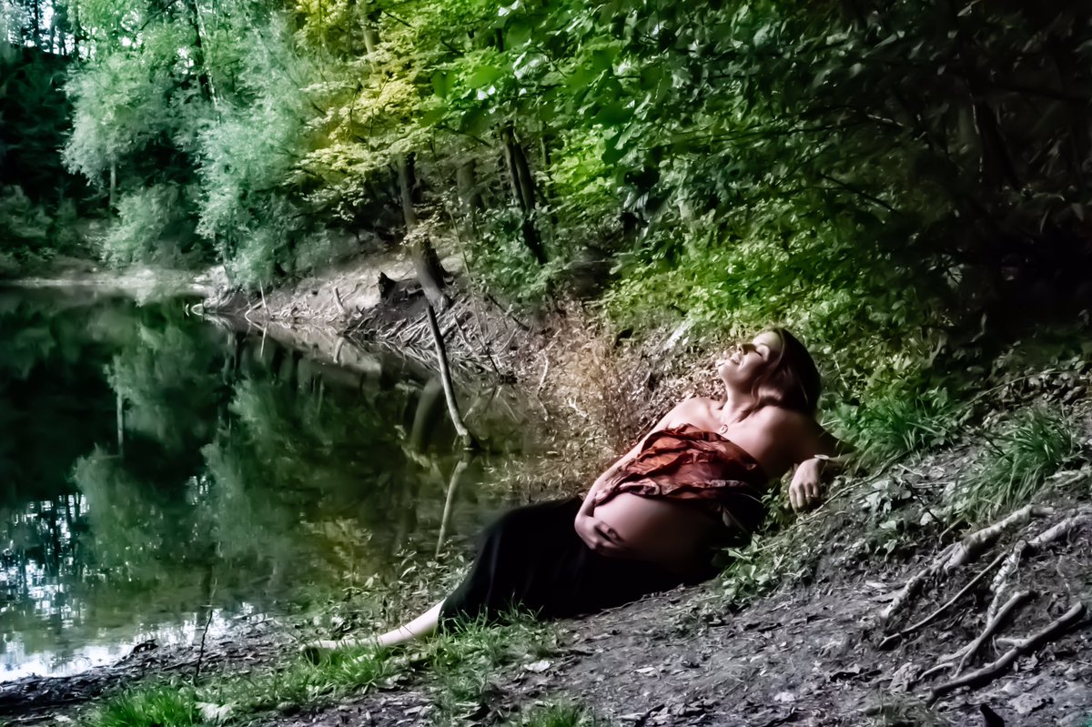 ElphotoC's tweet image. Pregnancy shooting.. #elphoto.cz #pregnantshooting #beautifultime #natureandwoman #expectation #miracletime #braveness #loveliness #mothertobe #nikonphotography #water #sun #heart