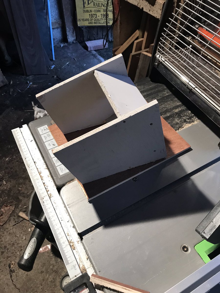 BirdintheBox1's tweet photo. Back in action in the #birdinthebox shed.. busy season ahead.. a few builds I’m currently working on..     🐦🏡 #birdbox #nestbox #maker #makeit #urbangarden #cork #biodiversity #blackrock https://t.co/XzONRZmRZ1