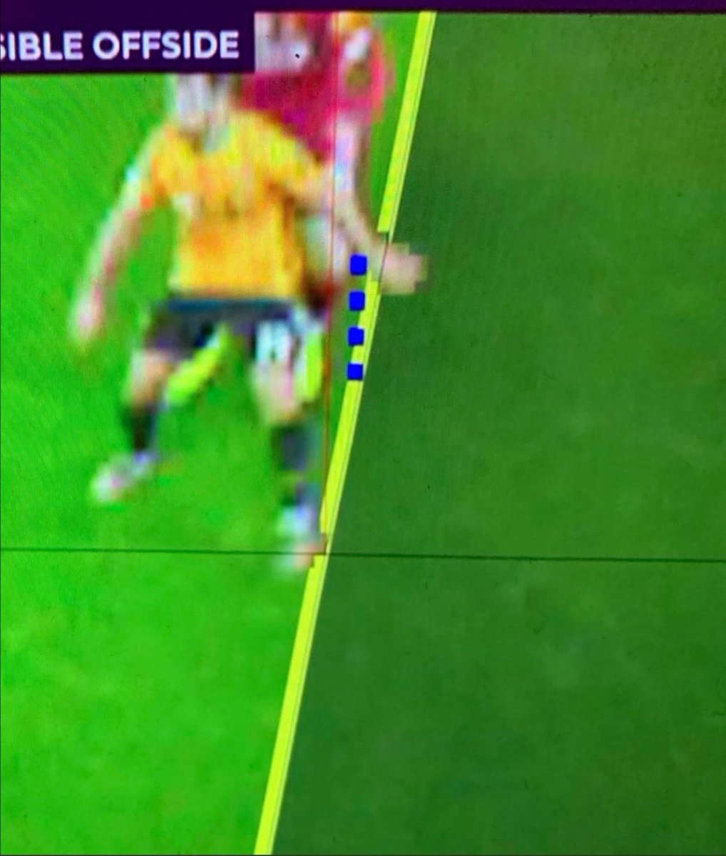 Offside by a pixel. Should use 8K TVs. #LIVWOL