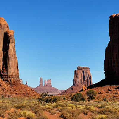 toursacred's tweet photo. Stagecoach, Bear, Rabbit, and Castle Butte seen from the North Window. Our Sacred and Scenic Vehicle Tours take guests to see landscapes such as this, among other very popular viewpoints.
#toursacred #monumentvalley #travel #northwindow #rockformation #explore #scenicviews https://t.co/OIFGLjqL3Y