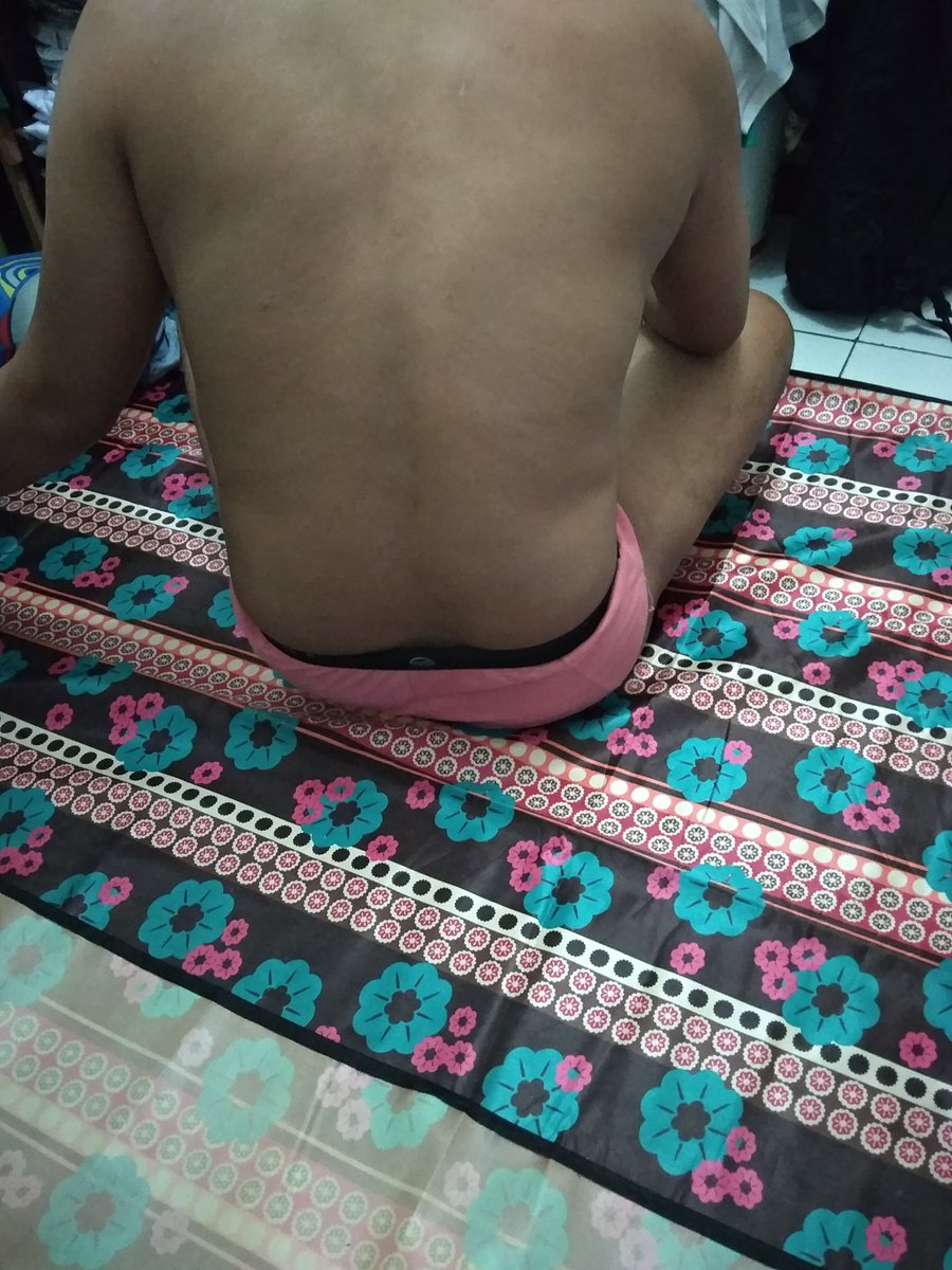 Novri1231's tweet photo. Alhamdulillah bela2in jauh2 mau pijit dtng kekosan ku mksh yg mas https://t.co/UFaG4TWlGC