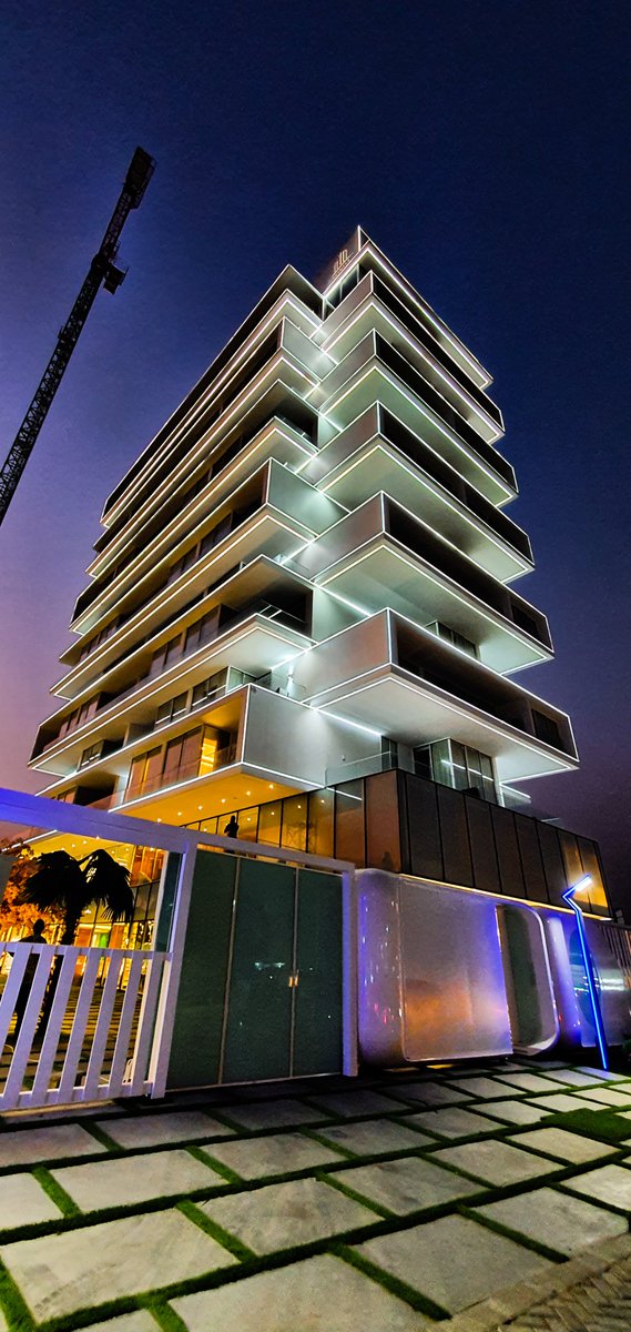 cobby__jones's tweet photo. Wonda World by Cheddar.
Shot by : @cobby__jones 

This building is massive 🔥🔥🔥 https://t.co/EzM7QRvA8I