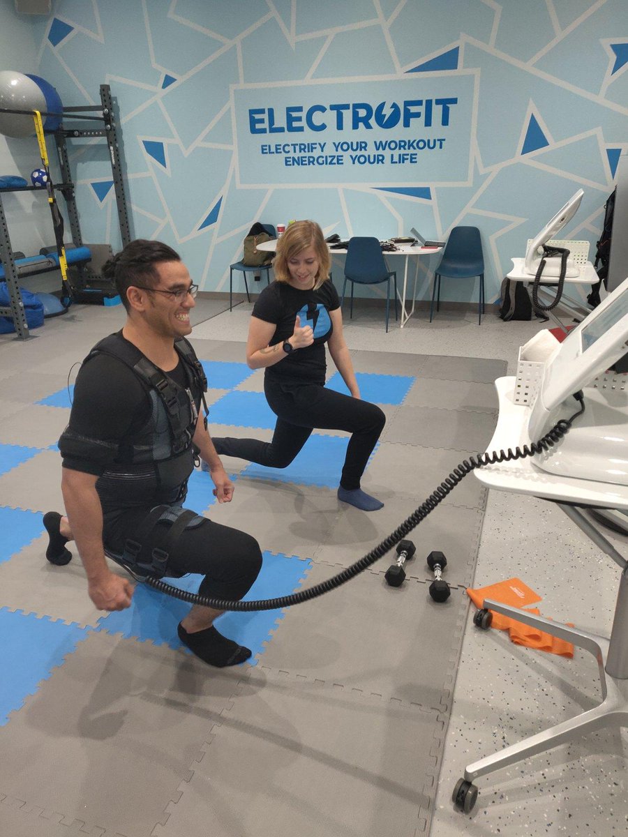 studios_FUSE's tweet photo. EMS Training is an electronic muscle stimulation that works with stimulation current. The stimulation current causes tension in all muscles and achieves much more effective results than conventional weight training. Intro sessions 3 for $99 https://t.co/80CDTqWviU #emstraining https://t.co/y8ObyoLeix