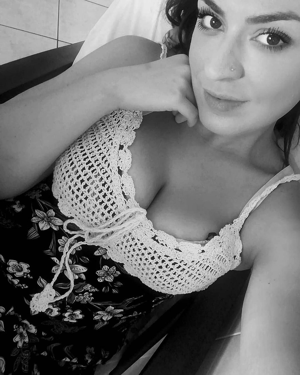 Natalie_87115's tweet photo. Make your work full of life, and not life filled with work.😜 https://t.co/dOqorKL7lf