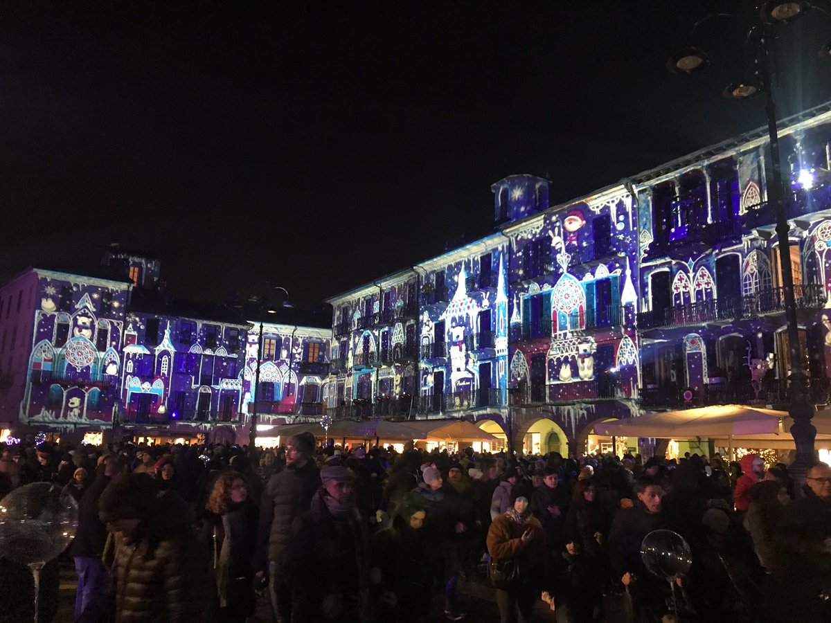 m a u r o tweet media