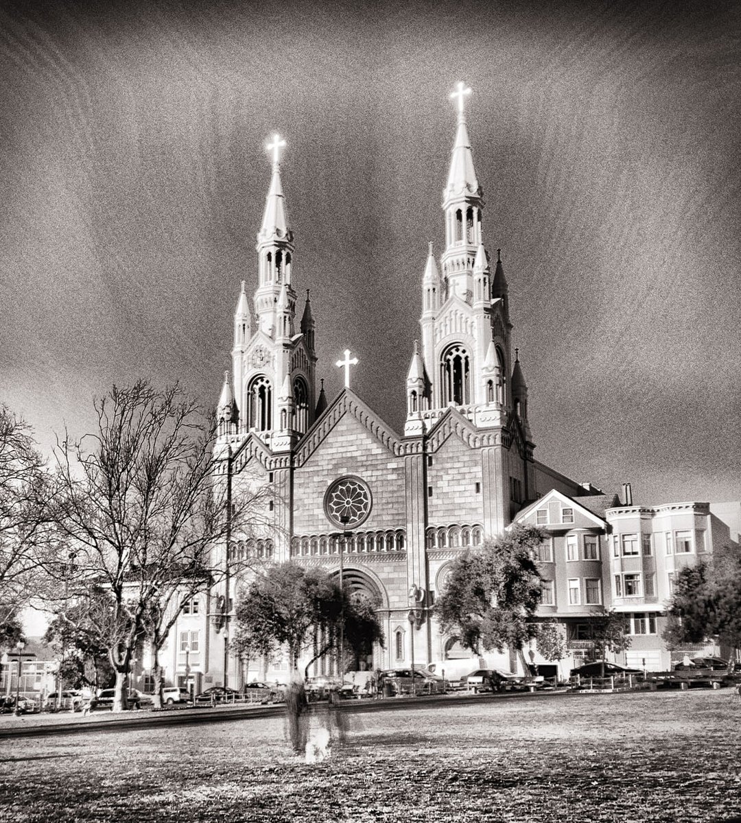 DCMallery's tweet photo. Is this what darksight looks like?

Saints Peter and Paul Church, San Francisco.

#blackandwhitephotography #northbeach #sf #darksight #cathedrals #monochrome https://t.co/qVLOsY88zM