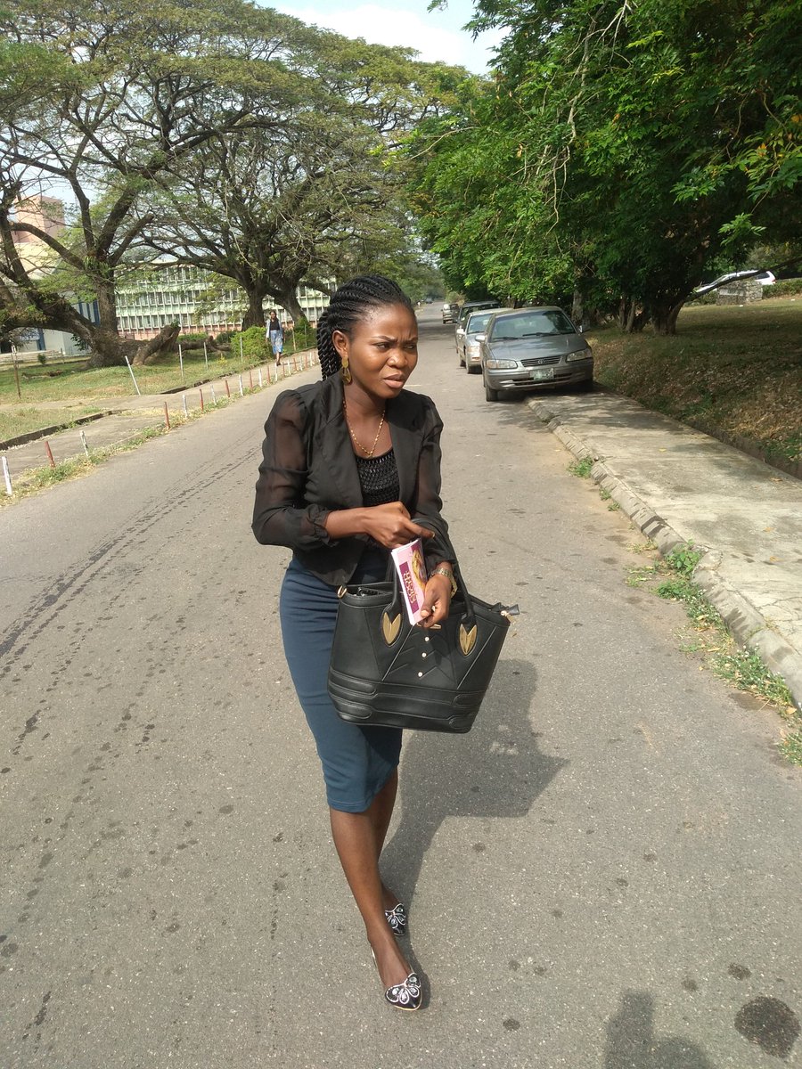 Tomisin948's tweet image. I sometimes look too serious😍 #Life of a researcher #Extensionist #lifeofaschoolgirl