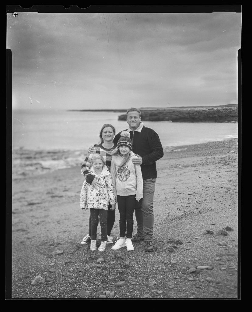 5x4portraits's tweet photo. Family Thomas. #alternative #alternativeportrait #headshots #family #familyphotography #familyportrait #familial #differentportrait #fivebyfour #southwales #largeformatphotography #largeformatfilm #largeformatcamera #portrait https://t.co/Xb1rUYPQfd