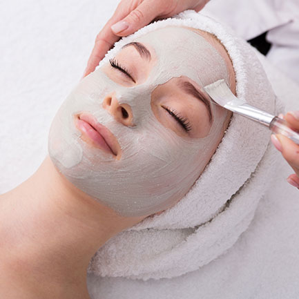 cedar_therapy's tweet photo. For those of you (like me) that dont really bother with New Year's Eve how about an amazing facial with the lovley Cedar ladies? Book Online, we have some last minute relaxation available https://t.co/h4LEyCmLqt https://t.co/kpKIHLK7NW