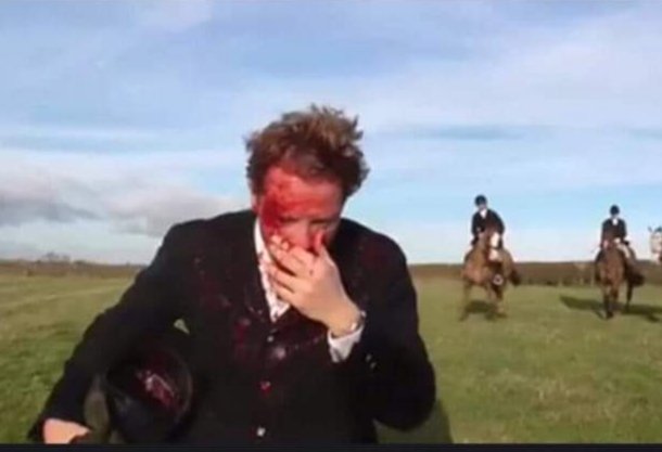 This fox hunter fell his horse. Ah well, SHIT HAPPENS!!

#KeepTheBan and ENFORCE it!!