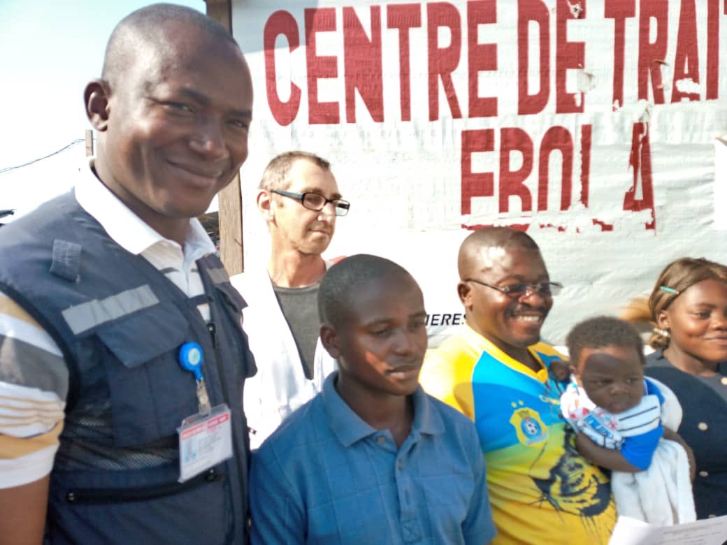 SoceFallBirima's tweet photo. #Ebola all contacts who moved from Lwemba to Beni have completed the follow-up today after 21 consecutive days . Discharge of the last confirmed case among the contacts who moved from Lwemba to Beni, a 3 months old. We therefore have zero confirmed cases to date in #Beni. https://t.co/8zNgxDSpYd