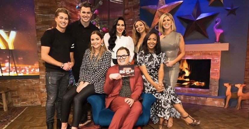 pnix_hI's tweet photo. @jacquelineMjos will be on Alan Carr’s celebrity re-play 2019!
Tomorrow (30th) on ITV at 9PM! Tune in 📺 can’t wait! https://t.co/e03wIFuI9e