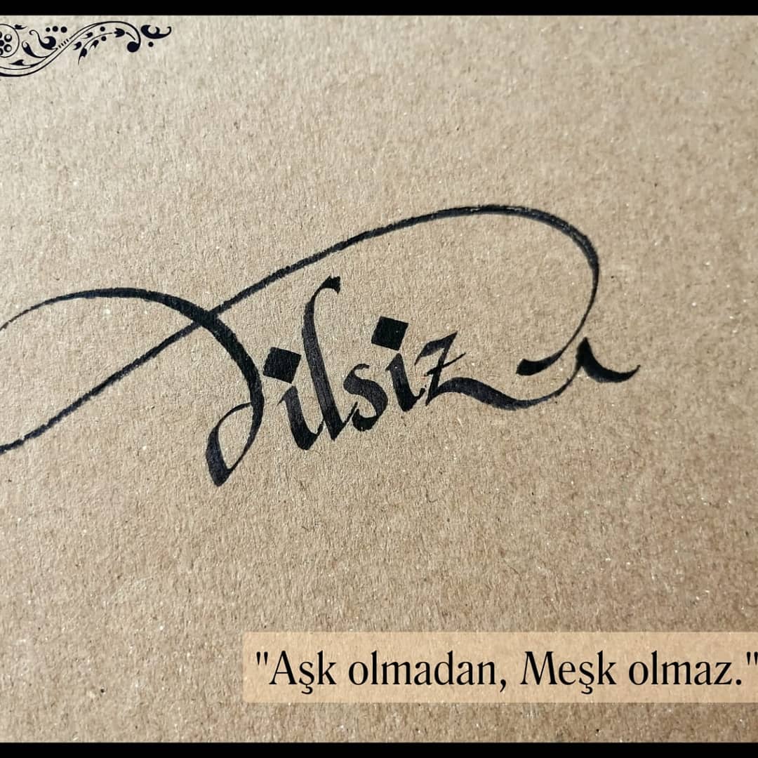 dilsizfilm's tweet photo. #Dilsiz in senaryosuyla birlikte filmimiz hakkındaki inceleme yazılarını,makaleleri ve sizlerden gelen yorumları içerecek olan kitap için Hüsni Hat,kaligrafi, grafik ve 3D tasarım eserleri de geliyor. Bir makale,bir tasarım,bir yazı,bir cümle gönderin kitabımızda yayınlayalım. https://t.co/NpkXRUaKud