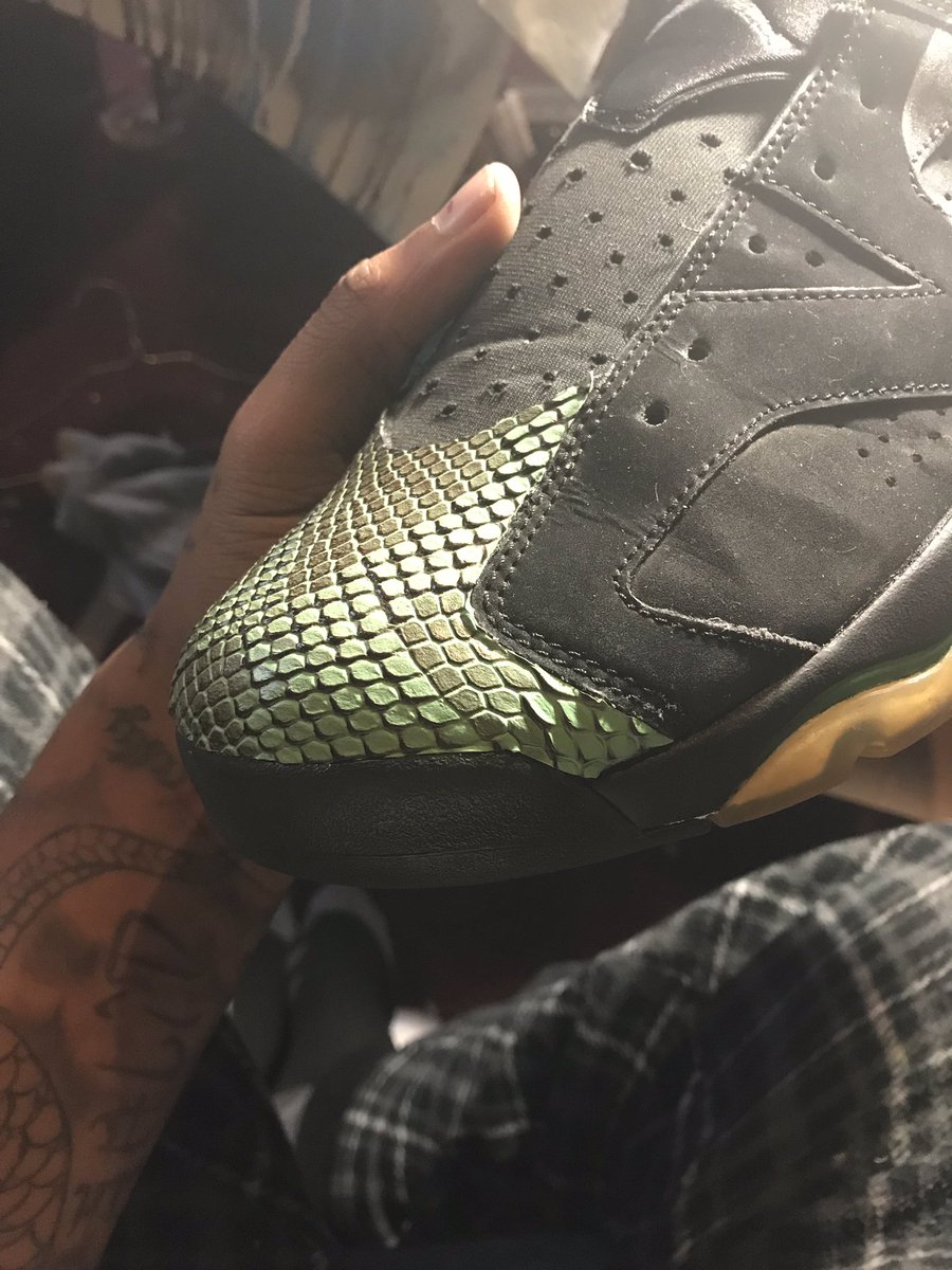 KyngRed_Kustomz's tweet photo. A couple sneak peek shots of something I’m working on.. https://t.co/Uz9QQVBOzA