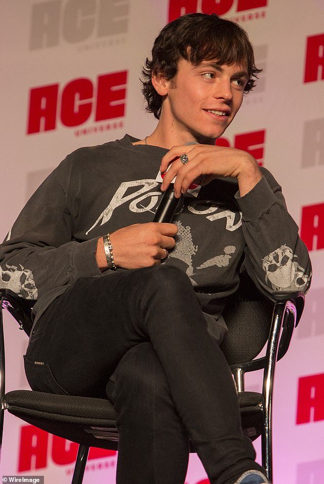 Happy 24th birthday to the man himself, Ross Lynch 