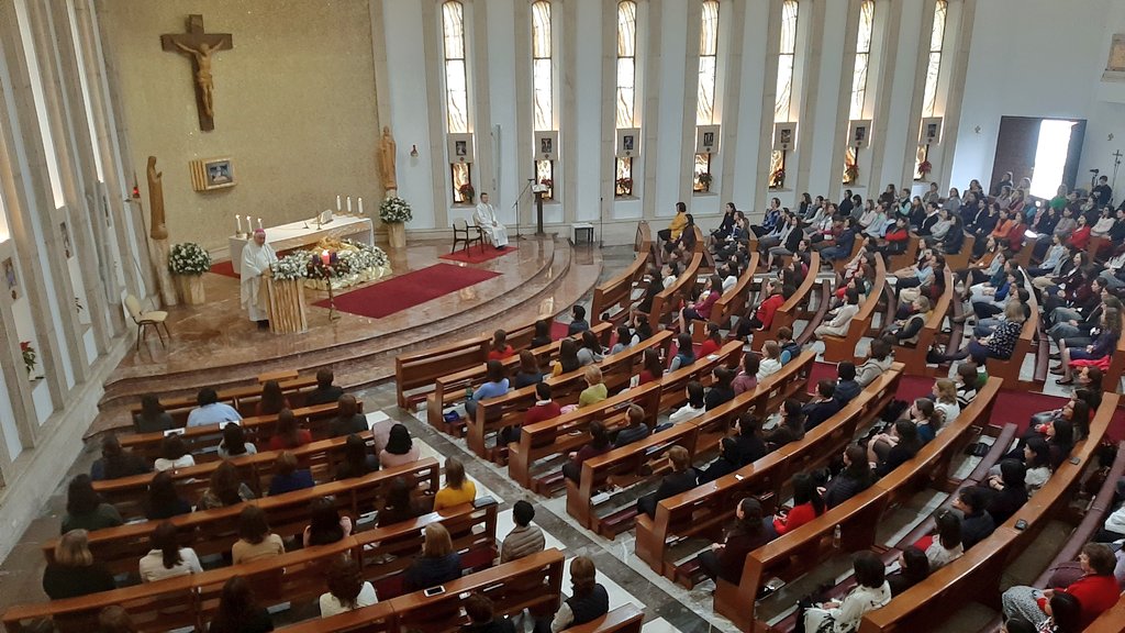 Hoy iniciamos un encuentro interterritorial con las consagradas de todo México y Estados Unidos para seguir celebrando el 50 aniversario de las primeras consagraciones en el Regnum Christi. Agradecemos a Mons. Rogelio Cabrera López por acompañarnos en la apertura de ese evento.
