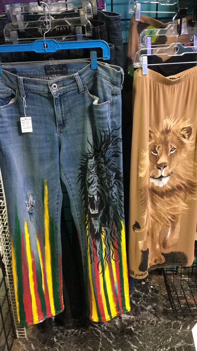 lyiness's tweet photo. ALL art jeans on SALE!!! https://t.co/6JpcJCsnaZ