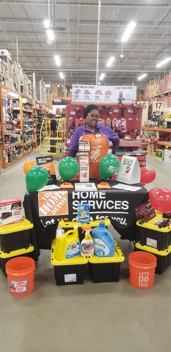 Sham is ready to educate our customer's about credit and drive the business even on a rainy Sunday! <a href="/ParkvilleHD2577/">Pleasantville</a> <a href="/Ingram5Curtis/">Curtis Ingram</a> @BdixonTHD @TimSmith_2577 <a href="/Alexis_3323/">Alexis Hurley</a>