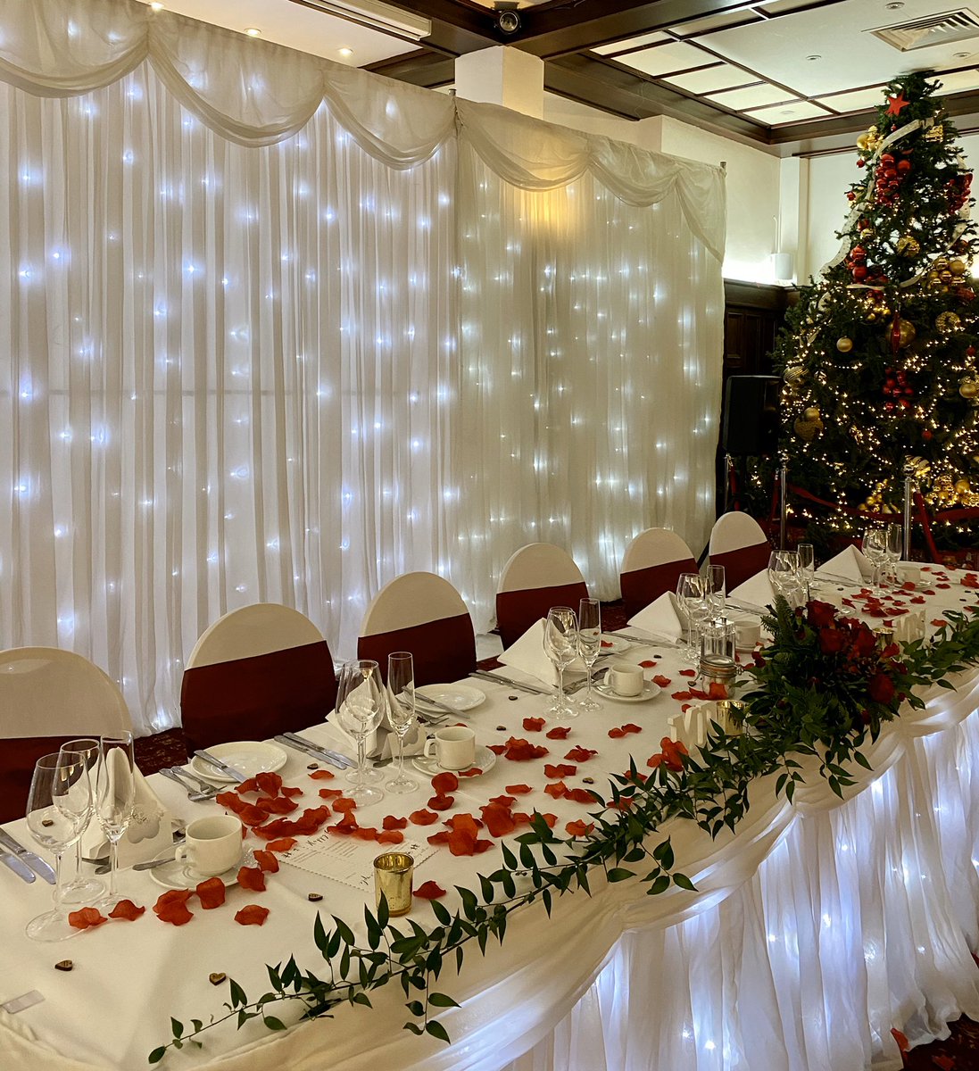 Bosworth Hall Hotel tweet media