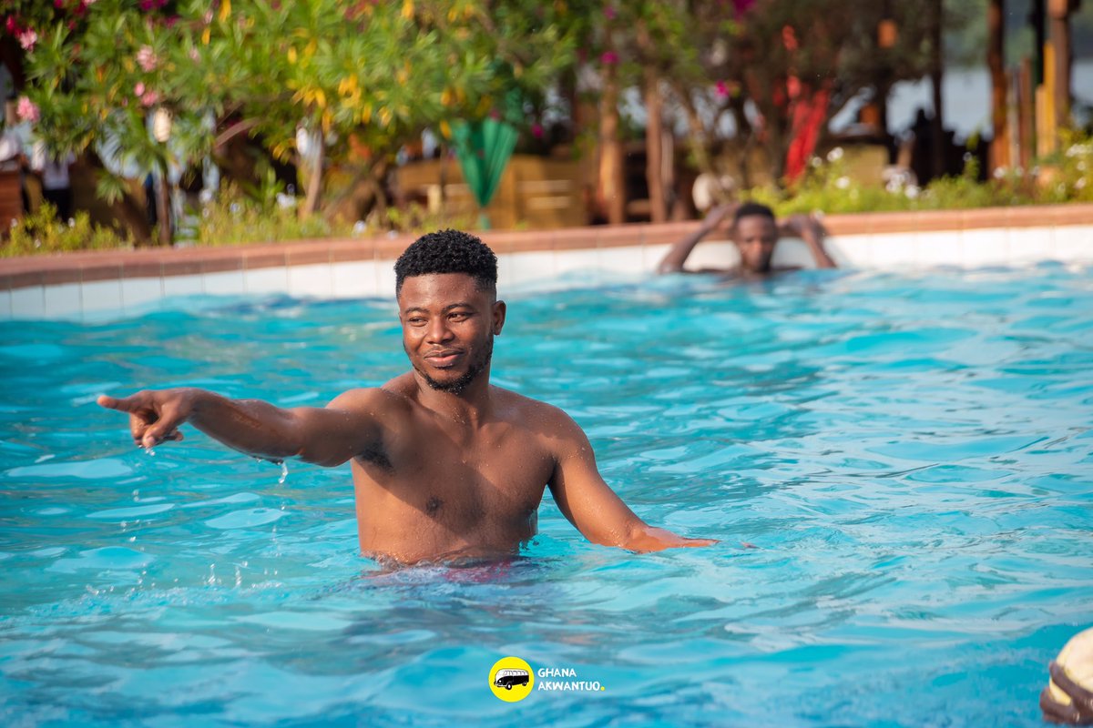 GhanaAkwantuo's tweet photo. Thanks to everyone who joined us yesterday for our last trip for 2019. Yβall amazing! β€οΈ
#YenkoAkosombo #YearOfReturn #Ghana https://t.co/OLTx3ZBN5L