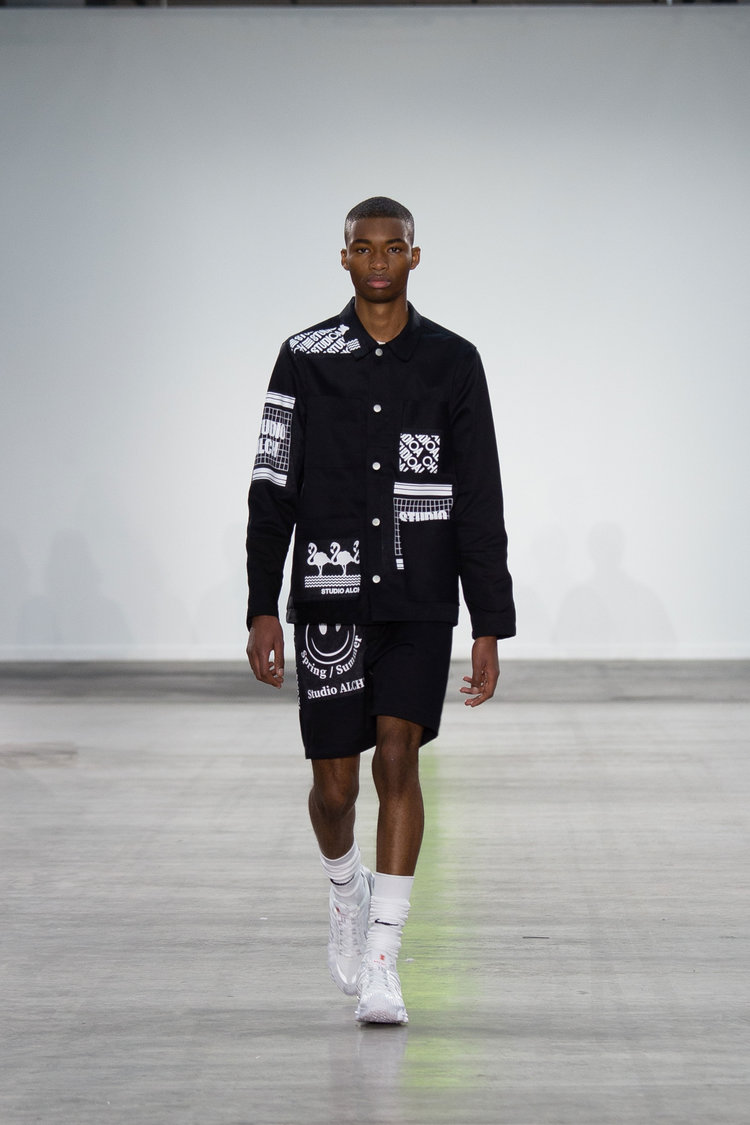 stylewithgrace's tweet photo. #Mens #sustainablefashion at @BFC
 #londonfashionweekmens #SS20 Seen in 
@eclipse_racing magazine - #StudioALCH explores #Deconstruction &amp; #reconstruction to extend #lifespan of clothes #ethicalfashion #menswear #eco #Mensfashion #mensstyle @TheLobbyLondon
https://t.co/WpodqIlOMl https://t.co/YL9bWTPMRi