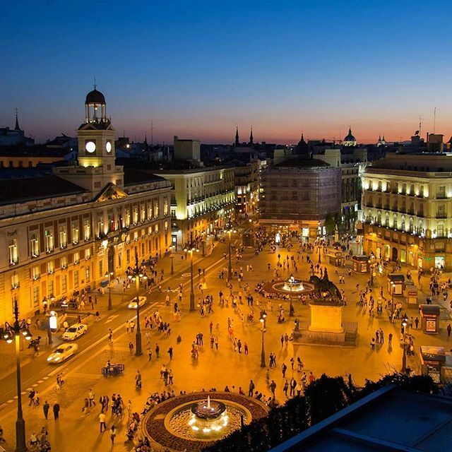 Tengo el secreto para que te tomes las uvas en la Puerta del Sol mejor que con @anneigartiburu 😎
⠀⠀⠀
No, no me he vuelto loco y ni tengo pase VIP. Se trata de las "Preuvas", los 3 ensayos que se hacen antes de Nochevieja: a las doce de la mañana y do… ift.tt/2rHp4Us