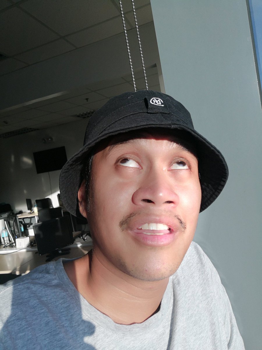 benjienido's tweet photo. me on Instagram VS Twitter mweeeeek

*nganung mata pako ron huhu https://t.co/7WMxDR9yIr