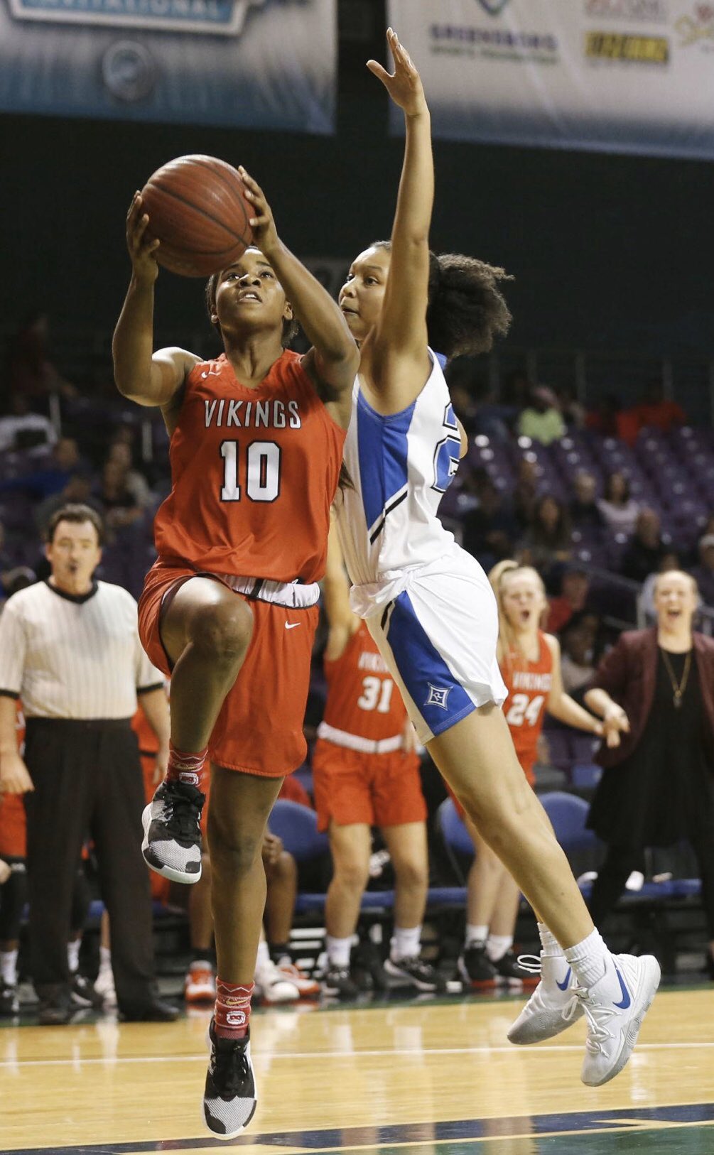 Thalia Carter - Women's Basketball - Livingstone College Athletics