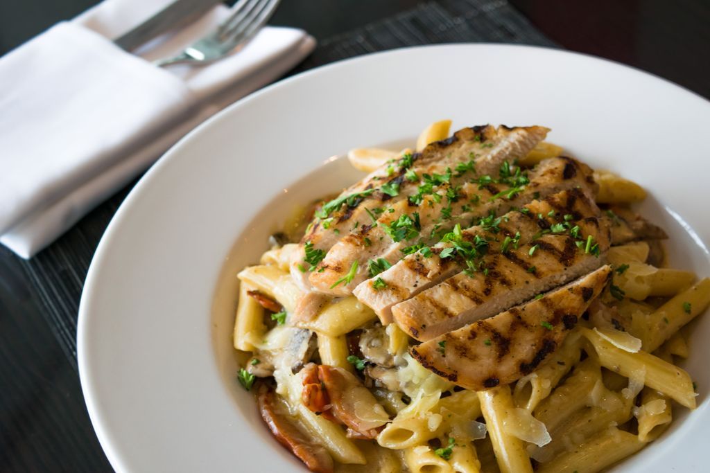Post-Boxing Day fuel 🍝 Try our Chicken &amp; Mushroom Penne with grilled chicken, sautéed wild mushrooms, chorizo sausage, porcini alfredo sauce #PierCraving