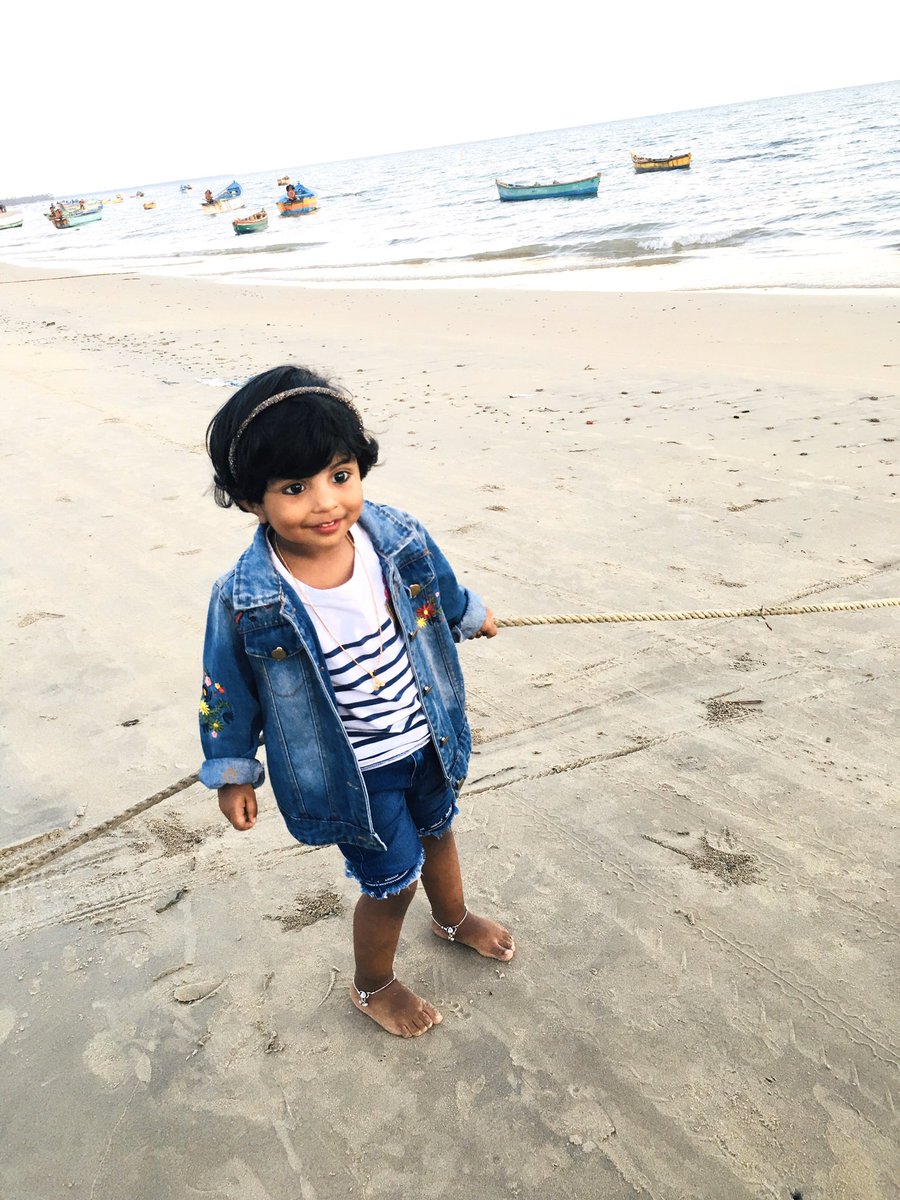 i_m_asra's tweet photo. Beaches are her Favorite 🥰

#beachgirl #beachlife https://t.co/cUcXM3VC61