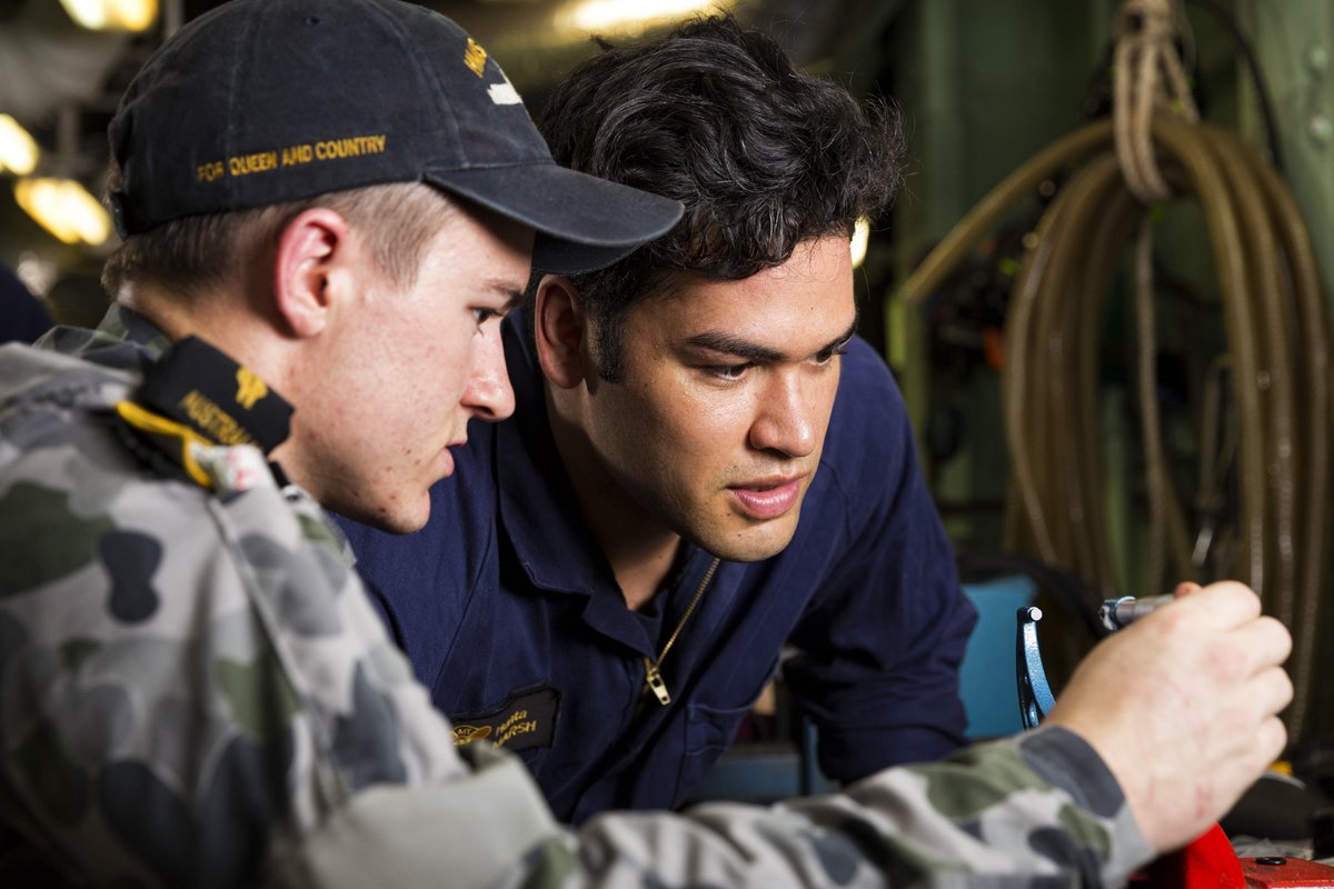NZNavy's tweet photo. Same service, different flags 🇳🇿🇦🇺🇨🇦

During a principal warfare asset refit this year, our sailors went on exchange with @Australian_Navy, onboard #HMASCanberra &amp; #HMASSuccess, &amp; with @RoyalCanNavy onboard #HMSQueenElizabeth, Britain's aircraft carrier.

#NZNavy #Force4NZ https://t.co/QJBO9WysZj
