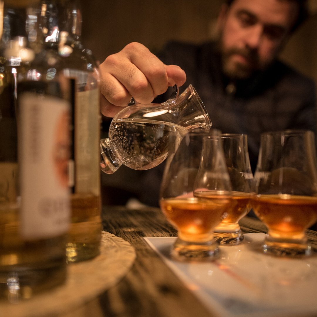 EBM_UK's tweet photo. What are your plans until New Year Eve? Our social elves have put together a list of places to visit in London during the festive period 🍻READ MORE.... https://t.co/vrk1qAF0gB https://t.co/LvATzQqlvX