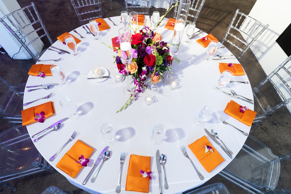 zhoubevents's tweet photo. The view from above 
📸 @CusicPhoto 
🌺 Shamrock Garden Florist 
#floralfriday #zhoubevents #lmcaters #weddingreception #weddingflowers #centerpieces https://t.co/3BN1L5emOt