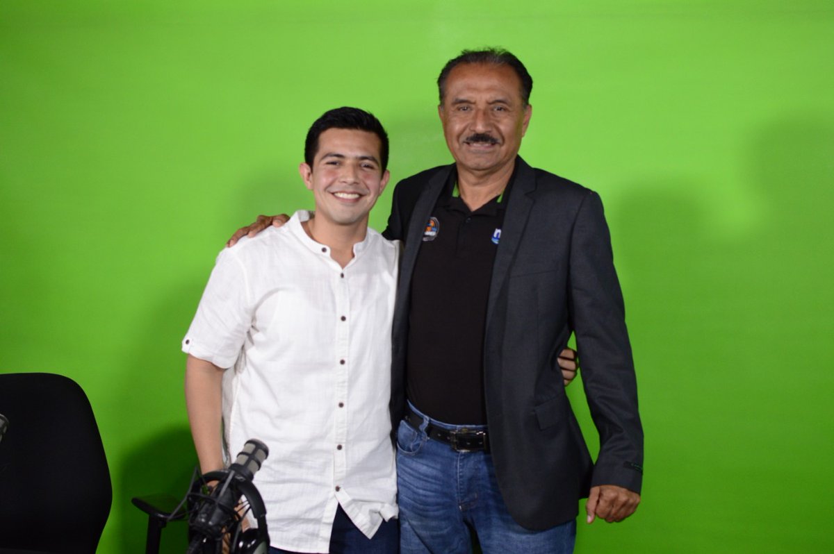 Manuel_Rogel's tweet photo. Muchas gracias a mi amigo @HugoGallardoSG por la entrevista, Gracias a #MarFM. https://t.co/lpDVX1EBqH