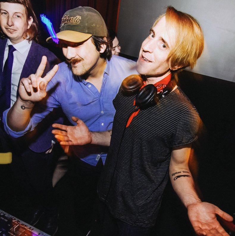 FoxCabaret's tweet photo. Catch up + come dance with friends old and new at Come Hang! up in The Projection Room tonight with #commonpeopledjs #bryansea + @adrawk! ✨ guestlist@foxcabaret.com for free cover spots https://t.co/YzwCZTK0gi