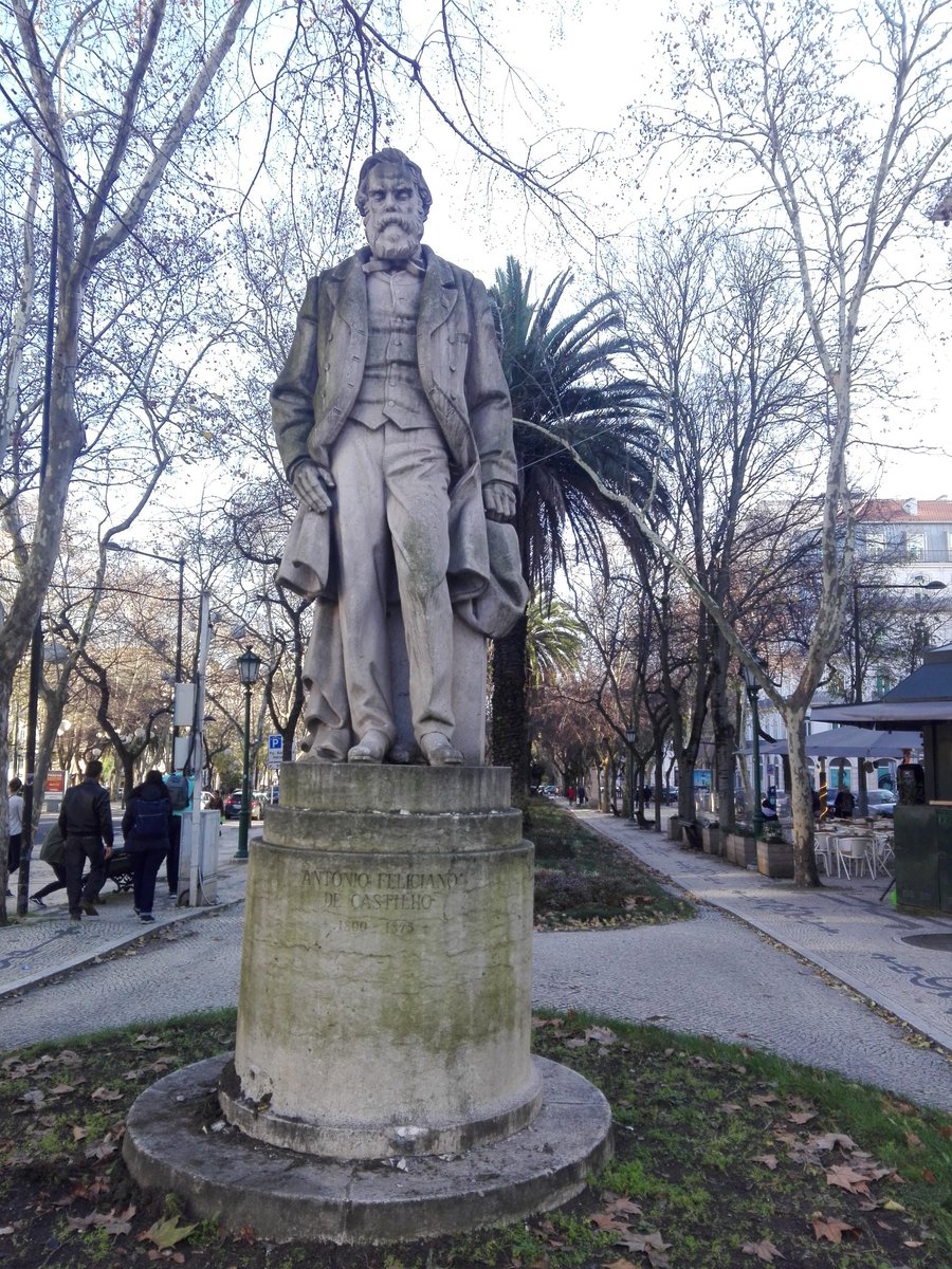 helenaslbgirl's tweet photo. #lisboa #avenidaliberdade #Portugal https://t.co/sWm2pkpNDB