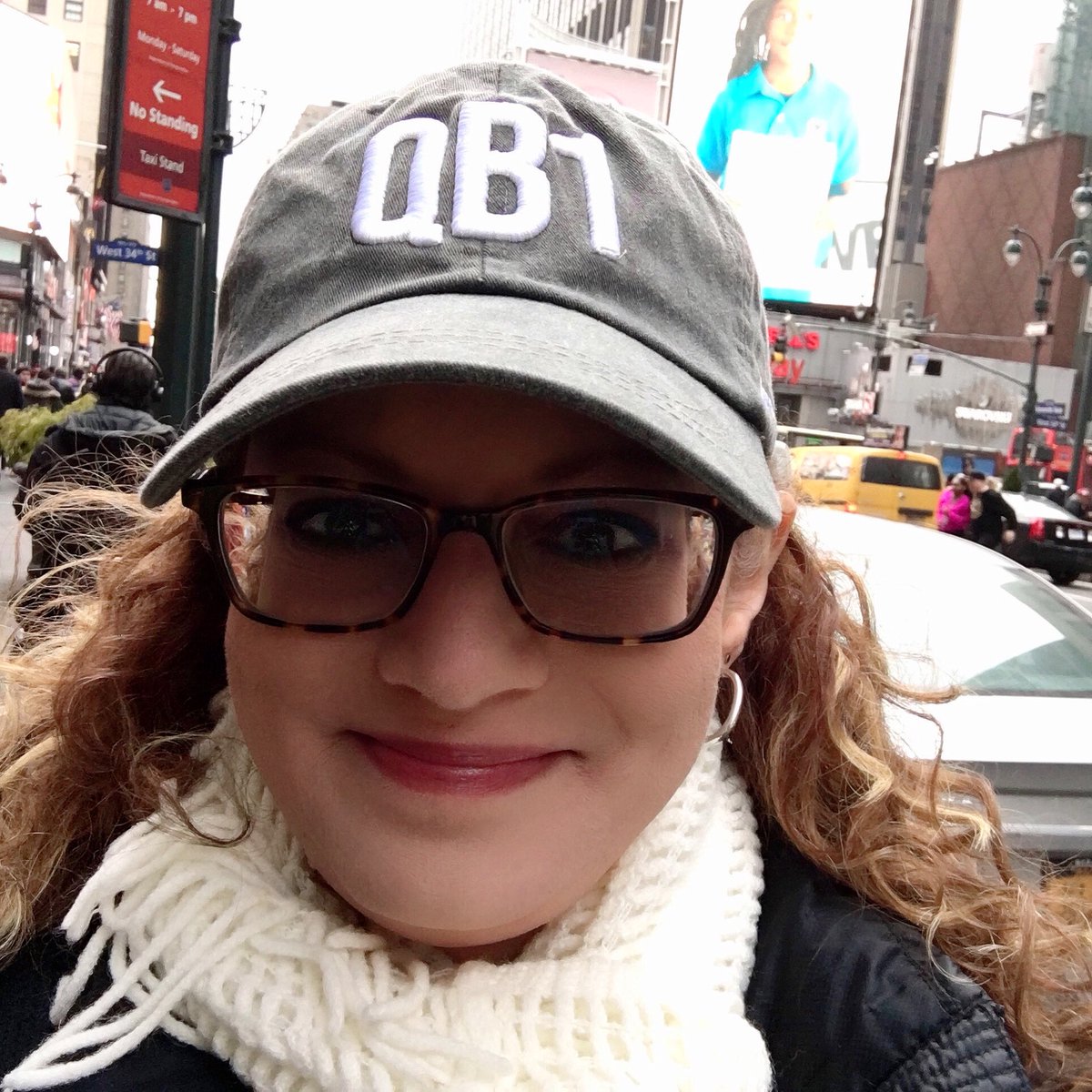 TVStudioGrrrl's tweet image. Repping today in #NYC! #QB1 (#QBOne?) #Beholder #QueenB #UncleMo
